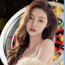 🥰喜欢！约基奇打破次元壁与濮存昕共同撸马&看马眼神都拉丝了
